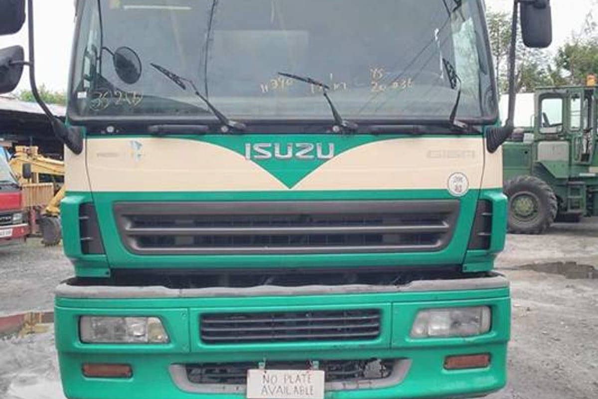 Isuzu Giga Dropside Truck 2016