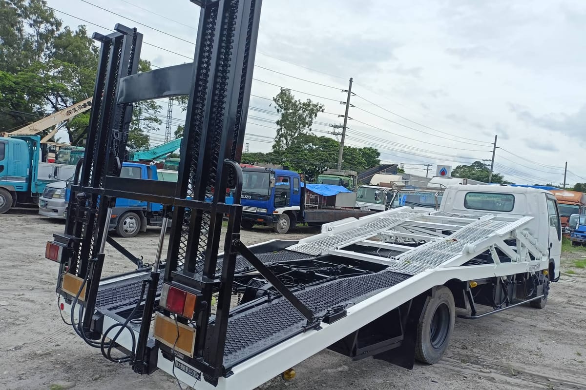Isuzu Car Carrier Truck 2018
