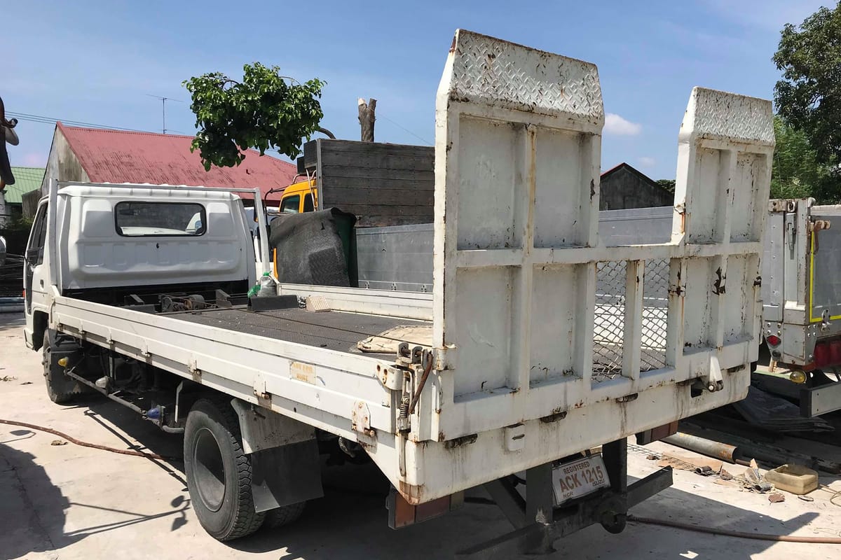 Nissan ARA Self Loader Truck 2016