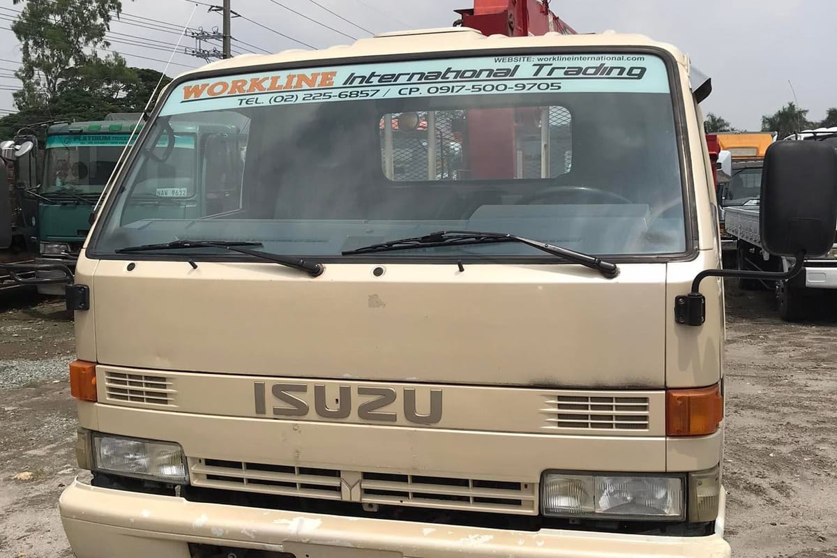 Isuzu Elf Dropside Truck W/ Crane 2019