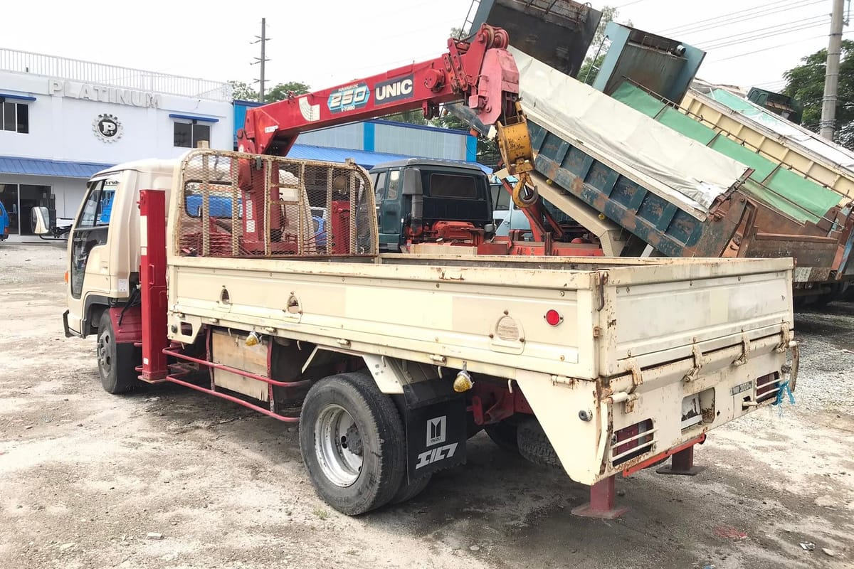 Isuzu Elf Dropside Truck W/ Crane 2019