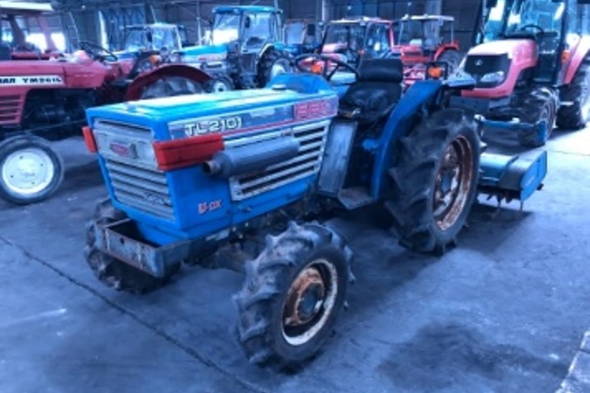 Iseki Tractor (21 PS) TL2101