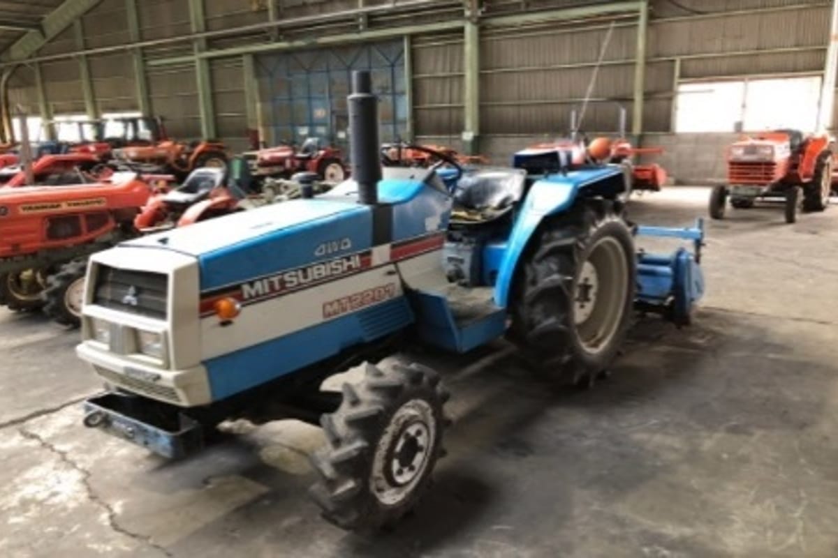 Mitsubishi Tractor (22 HP) MT2201