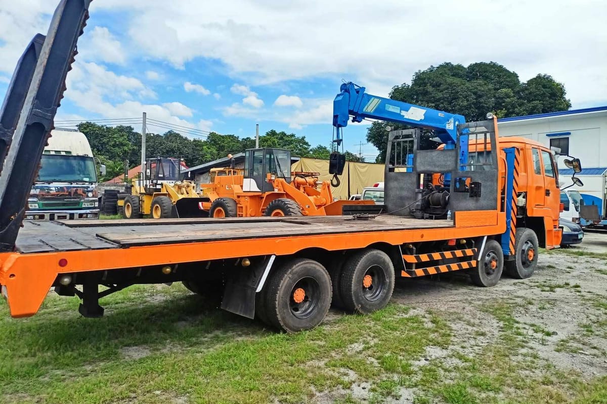 Isuzu Self Loader 2021