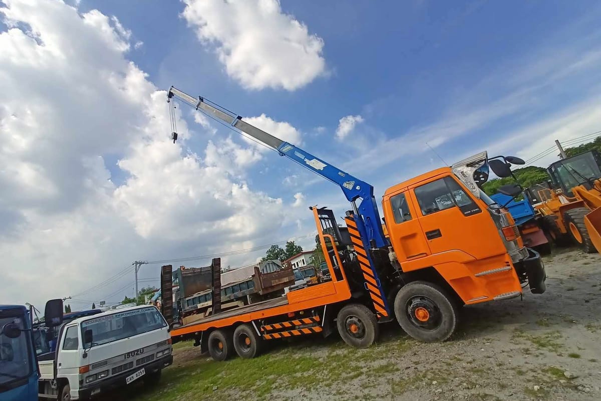 Isuzu Self Loader 2021