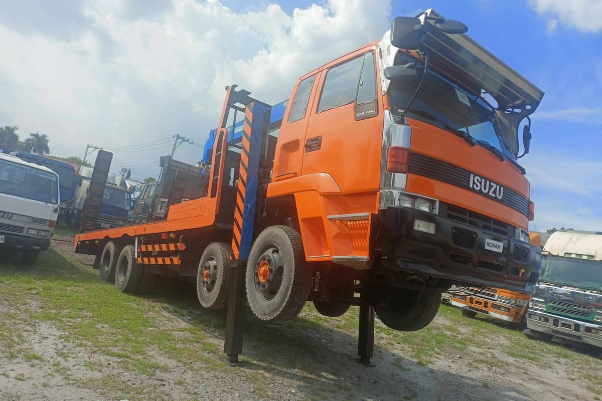 Isuzu Self Loader 2021
