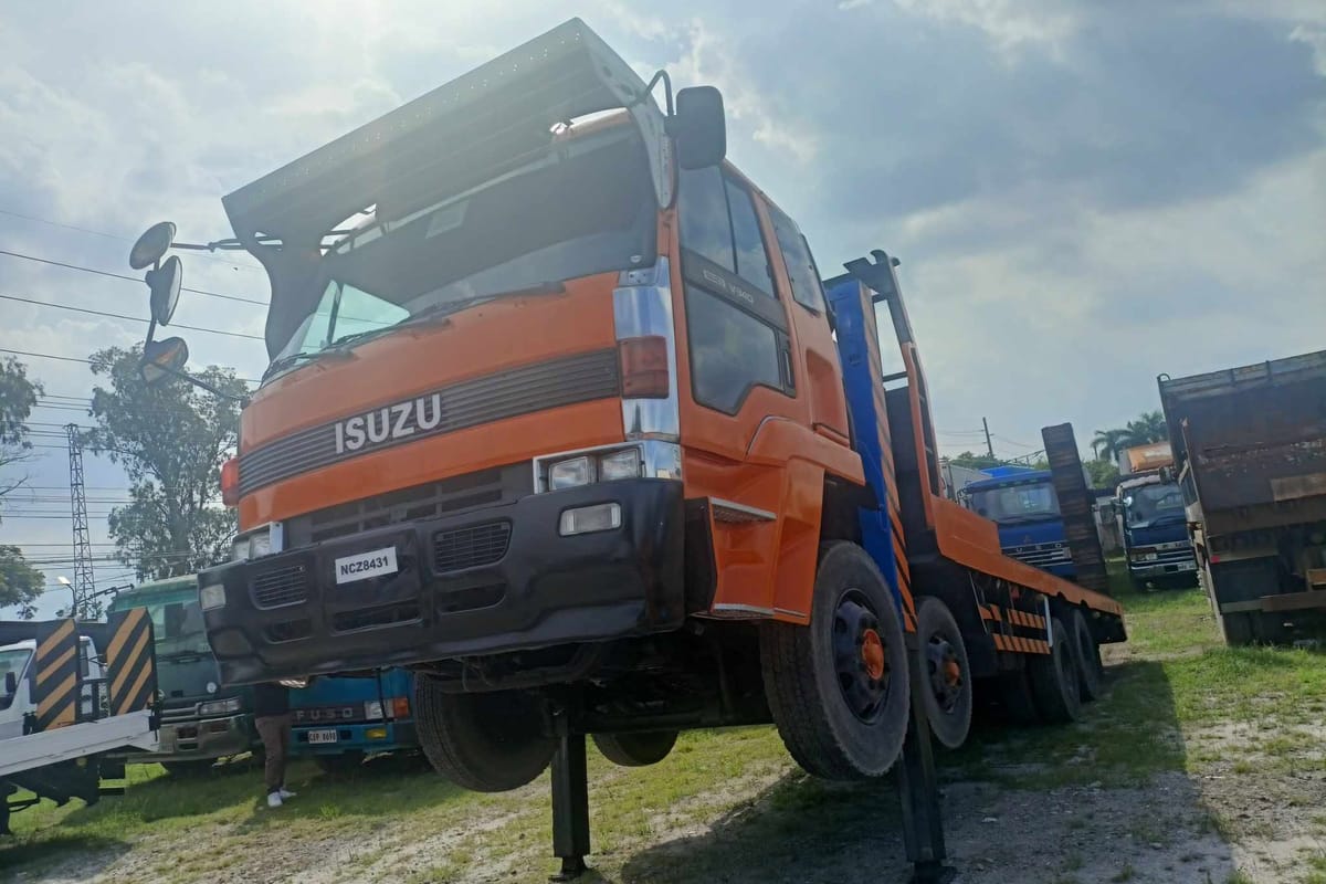 Isuzu Self Loader 2021