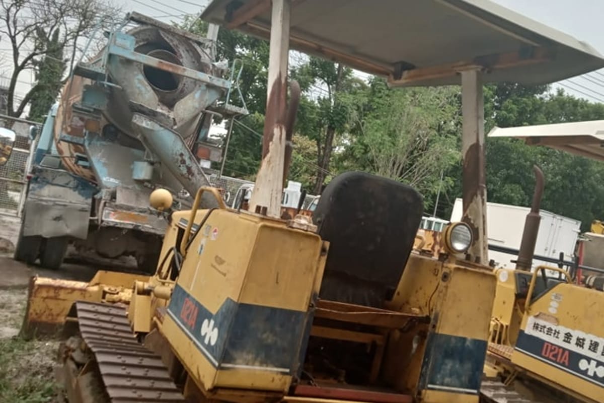 KOMATSU MINI BULLDOZER