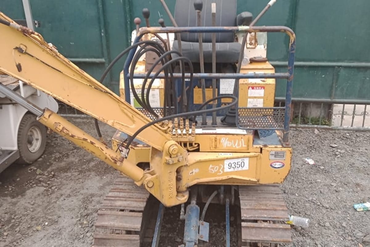 KOMATSU MINI EXCAVATOR