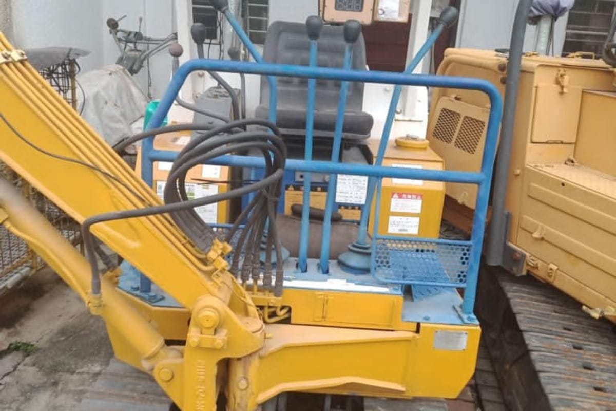 KOMATSU MINI EXCAVATOR