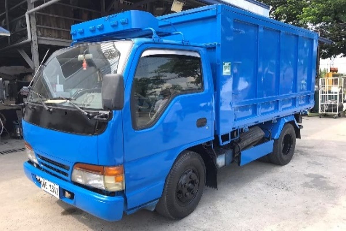Isuzu Elf Minidump Truck 2023