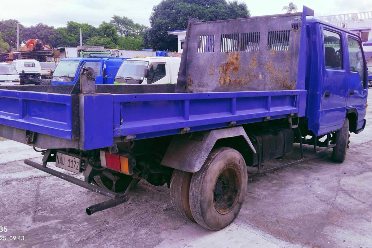 Isuzu Elf Double Cab Dump Truck 2006