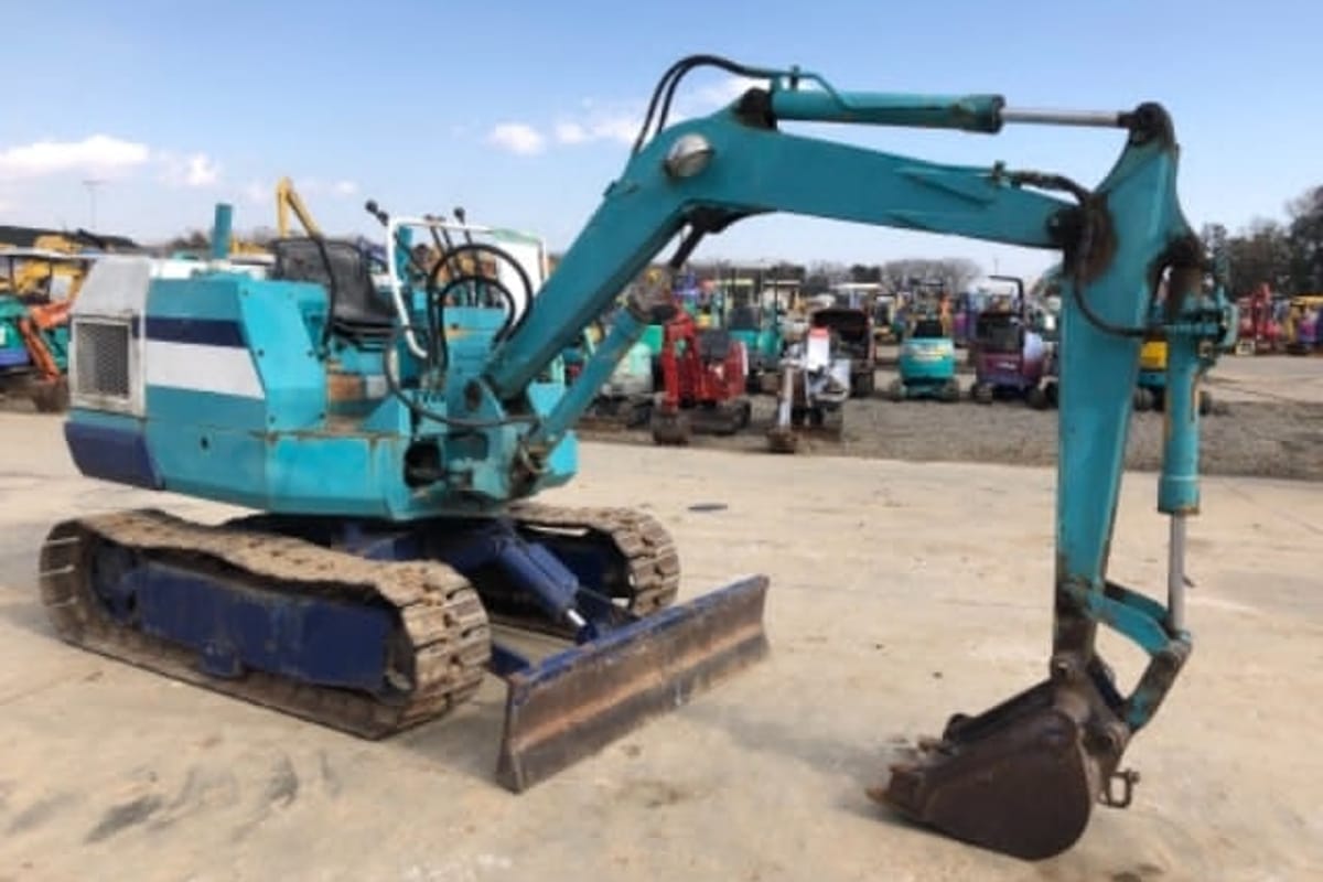KOMATSU MINI-EXCAVATOR