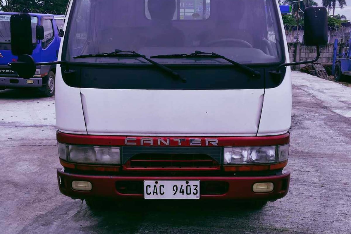 Mitsubishi Canter Dropside Truck 2006