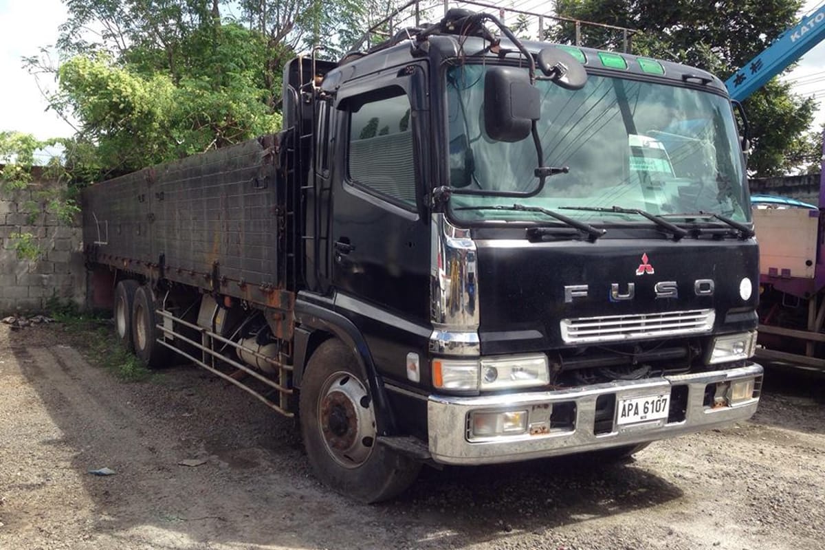 Mitsubishi Fuso Dropside Truck 2004