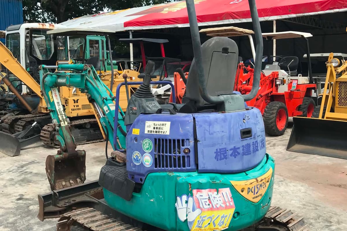 Komatsu Excavator PC15MR-1