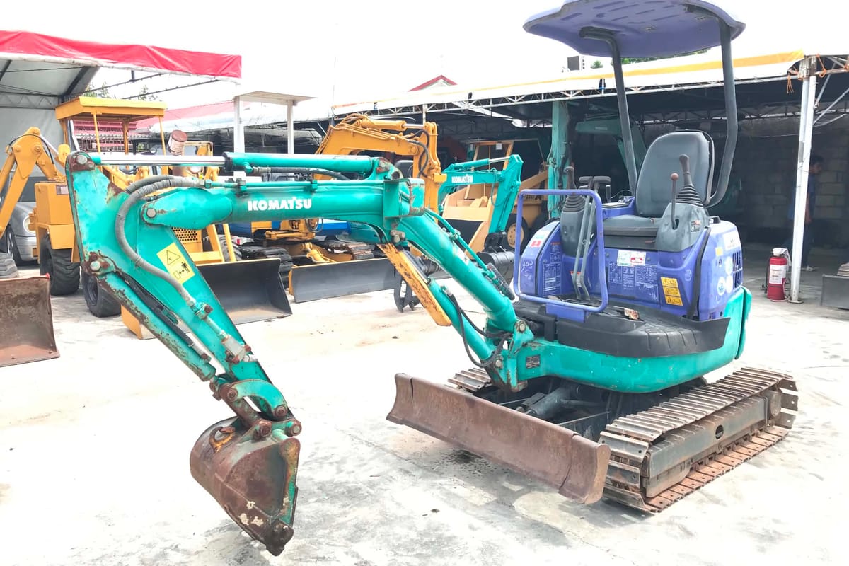 Komatsu Excavator PC15MR-1
