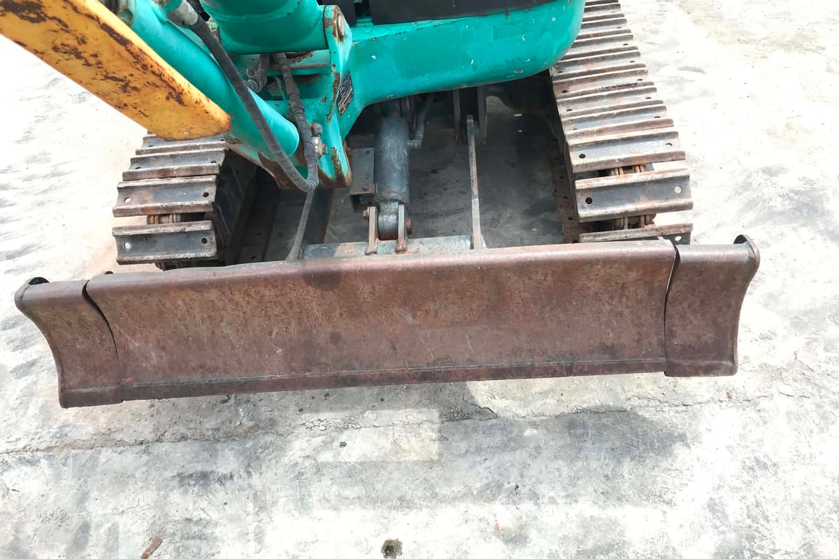 Komatsu Excavator PC15MR-1
