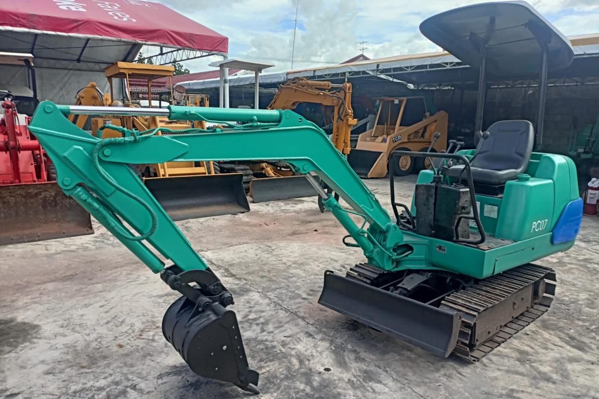 Komatsu Excavator PC07-2