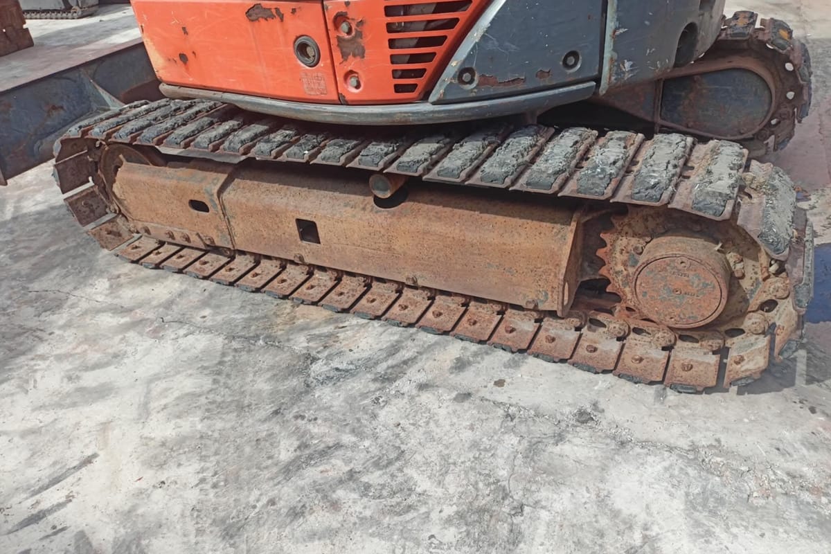 Hitachi Excavator ZX30U-2