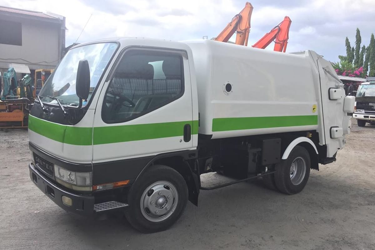 Mitsubishi Canter Garbage Compactor 2006