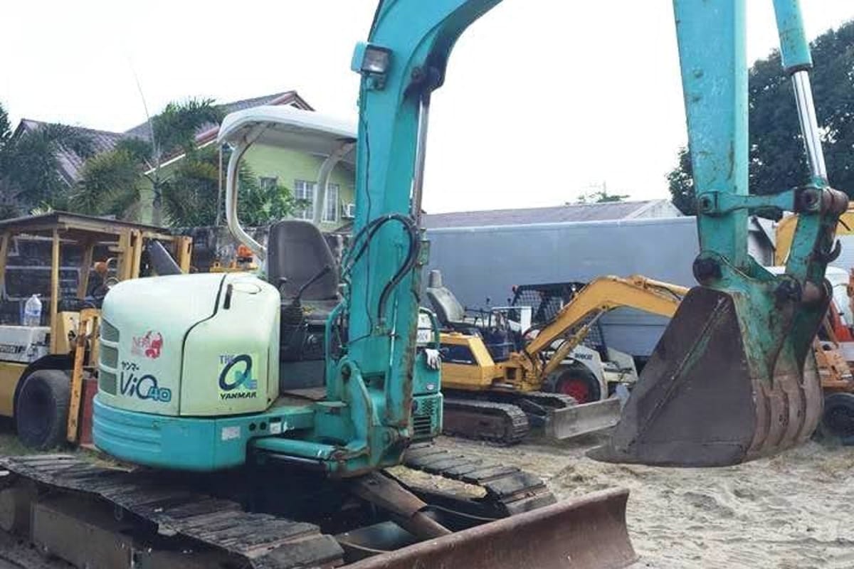 YANMAR MINI EXCAVATOR