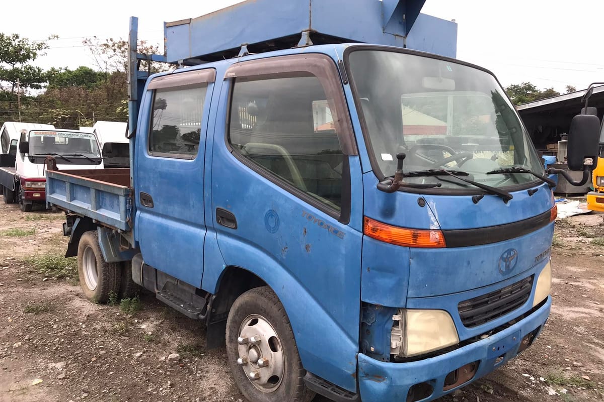 Toyota Dyna Toyo Ace Double Cab Minidump Truck 2006