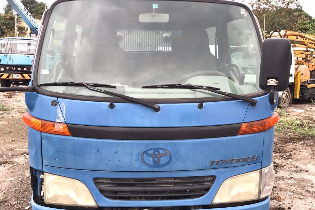Toyota Dyna Toyo Ace Double Cab Minidump Truck 2006