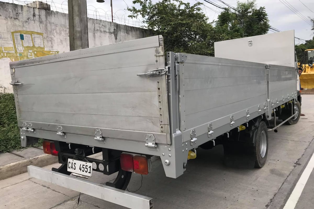 Fuso Dropside Truck 2006