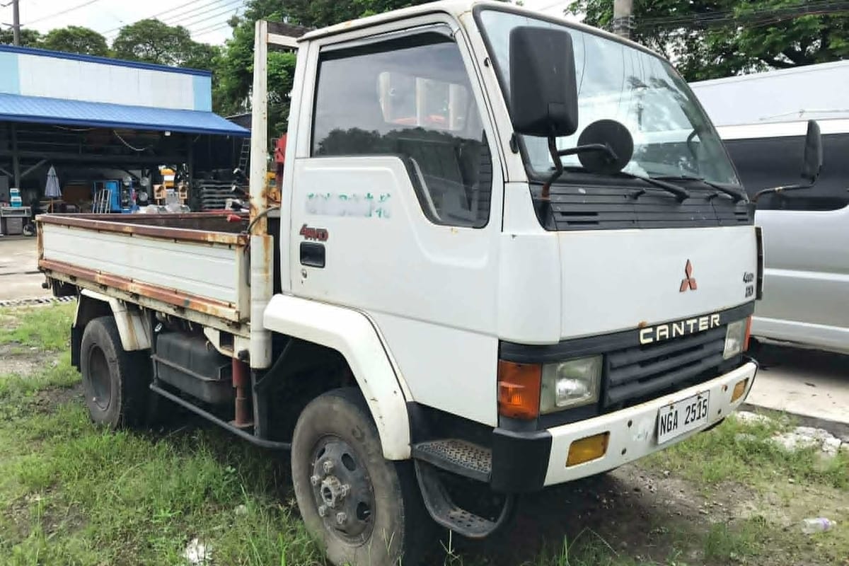 Mitsubishi Canter Dropside Truck With Crane 2TONS 2019