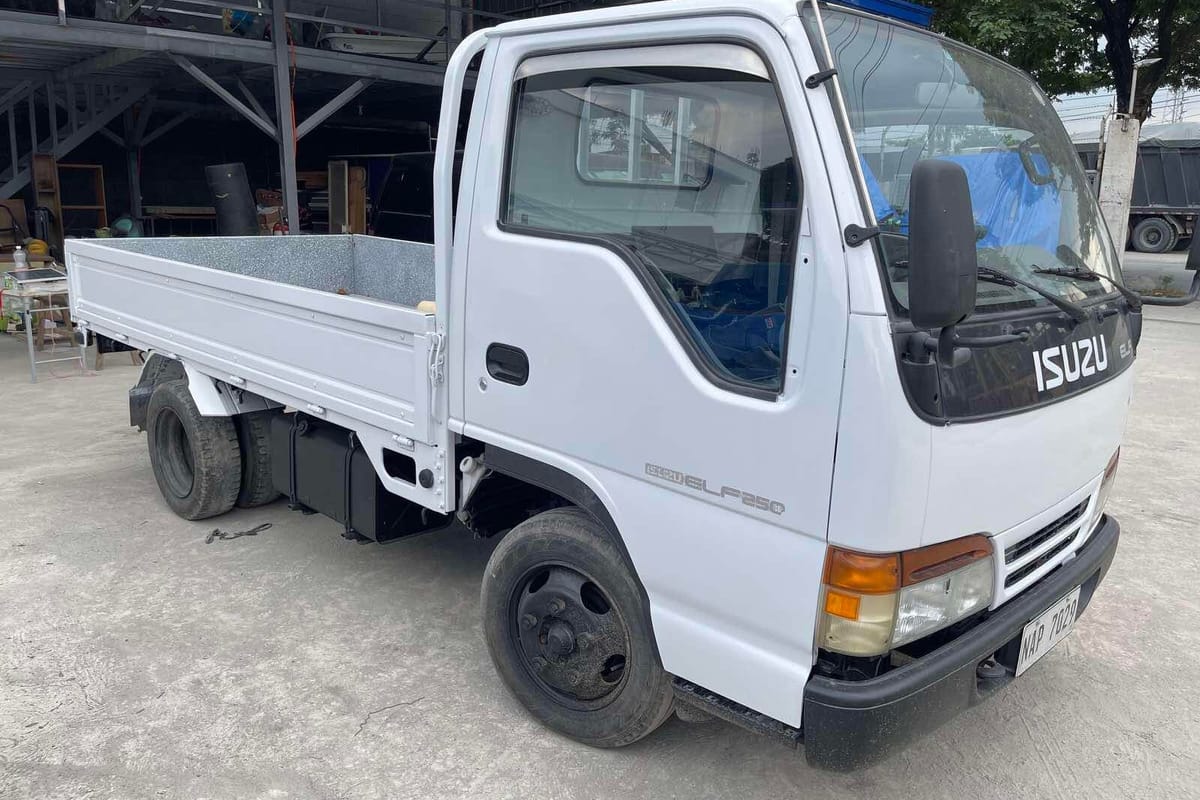 Isuzu Elf Dropside Truck 2017