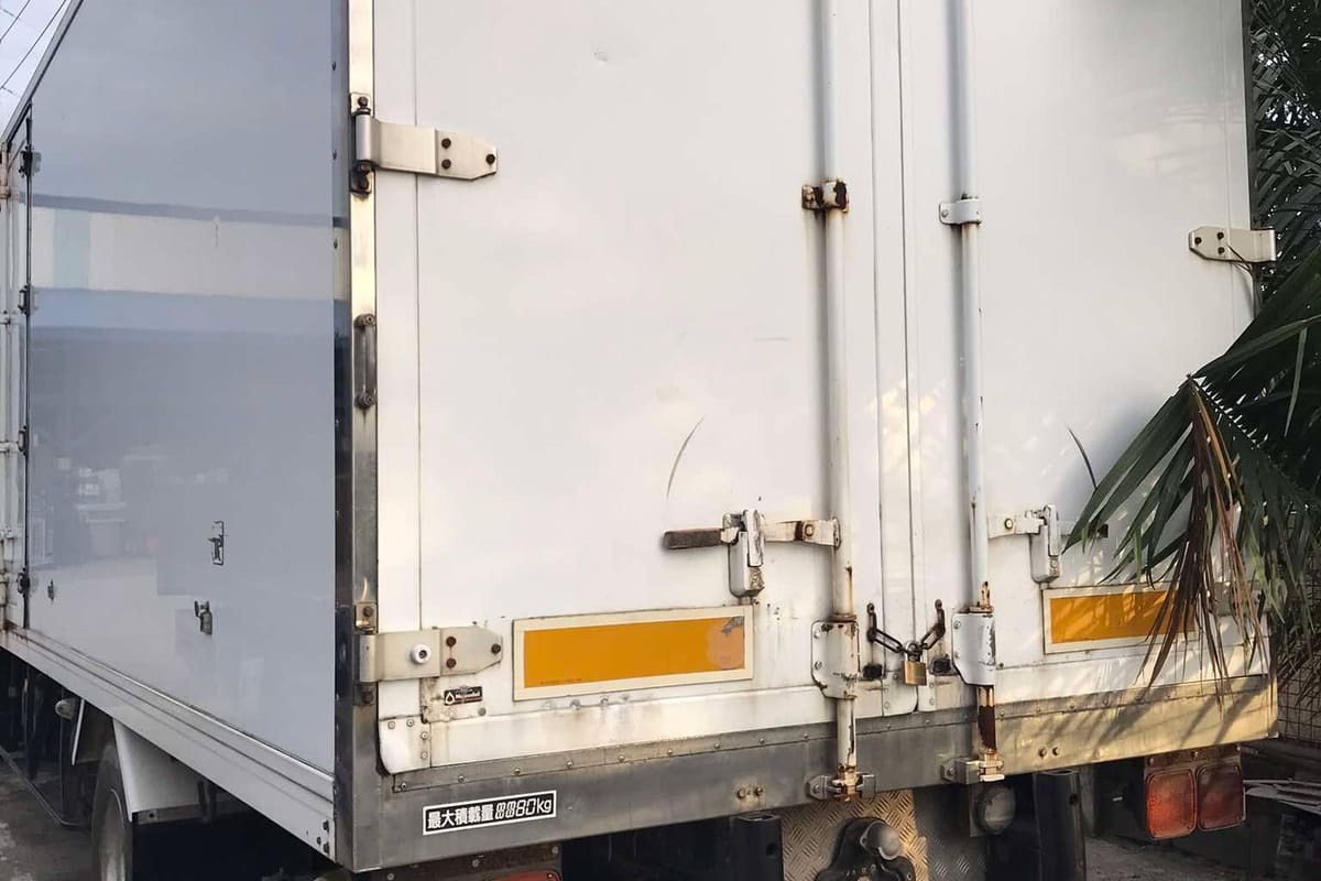 Fuso Fighter Reefer Van Truck 2006