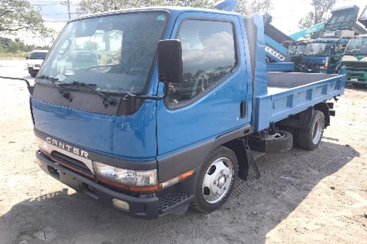 Mitsubishi Canter Closed Van 2020