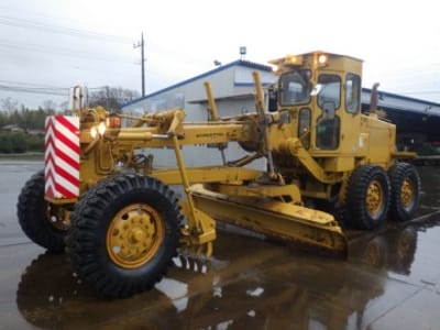 Komatsu Grader GD600R-1