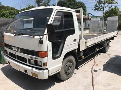 Nissan ARA Self Loader Truck 2016