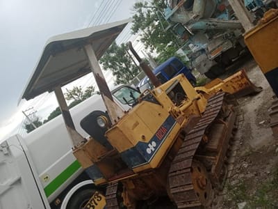 KOMATSU MINI BULLDOZER