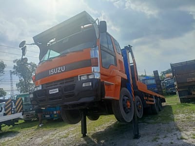 Isuzu Self Loader 2021