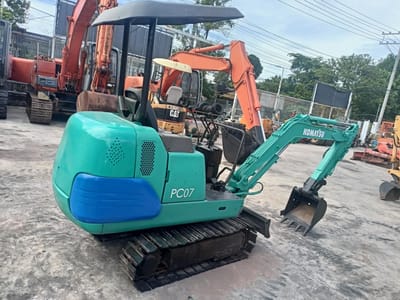 Komatsu Excavator PC07-2