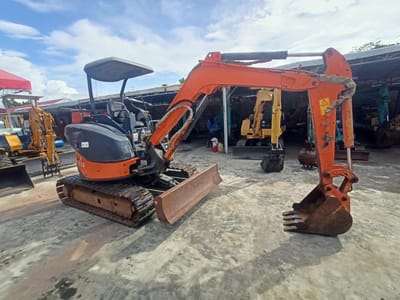 Hitachi Excavator ZX30U-2