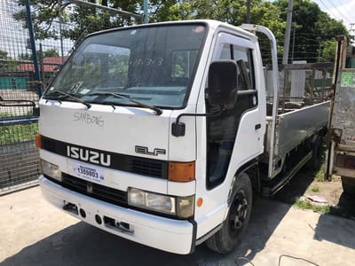 Isuzu Elf Dropside Truck 2005