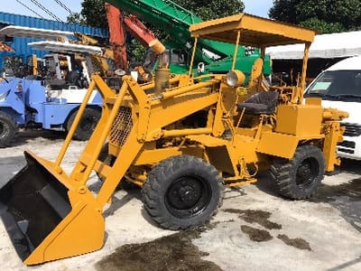 Mitsui Wheel Loader W/ Excavator HL803